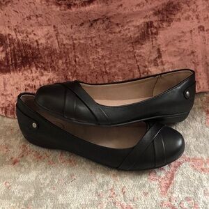 Life Stride Wide Width Flats
